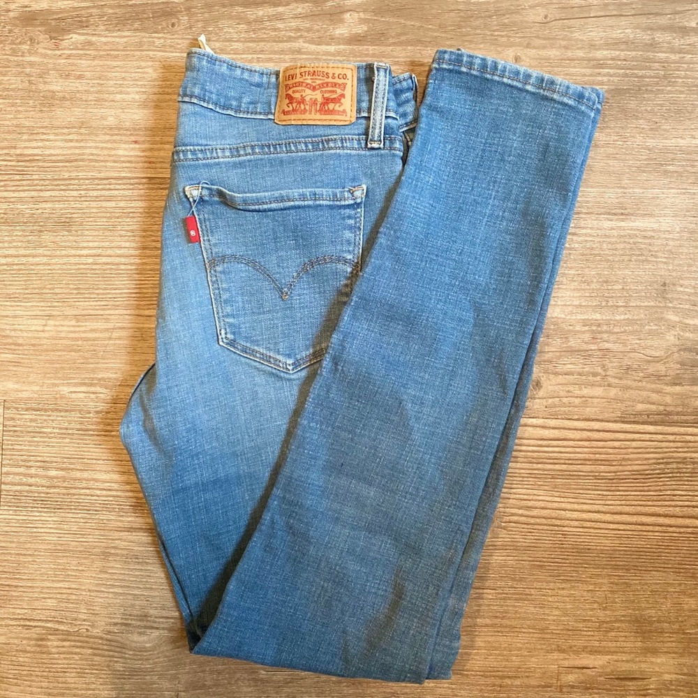 Levi’s 711 Skinny